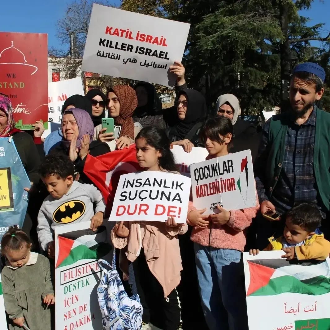 Kudüs Nuru Kadın ve Çocuk Derneği, Filistinli Kadınlarla Dayanışma İnisiyatifinin oturma eylemine katıldı